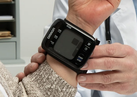 Why You Should Think Twice Before Buying a Wrist Blood Pressure Monitor